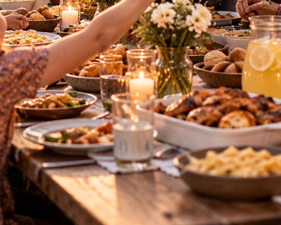 Gathering table